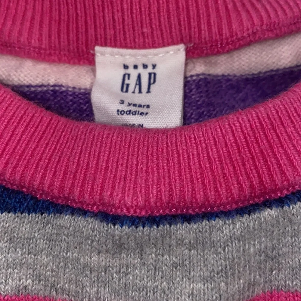 sweater, baby GAP toddler girls size 3 years - Picture 3 of 5